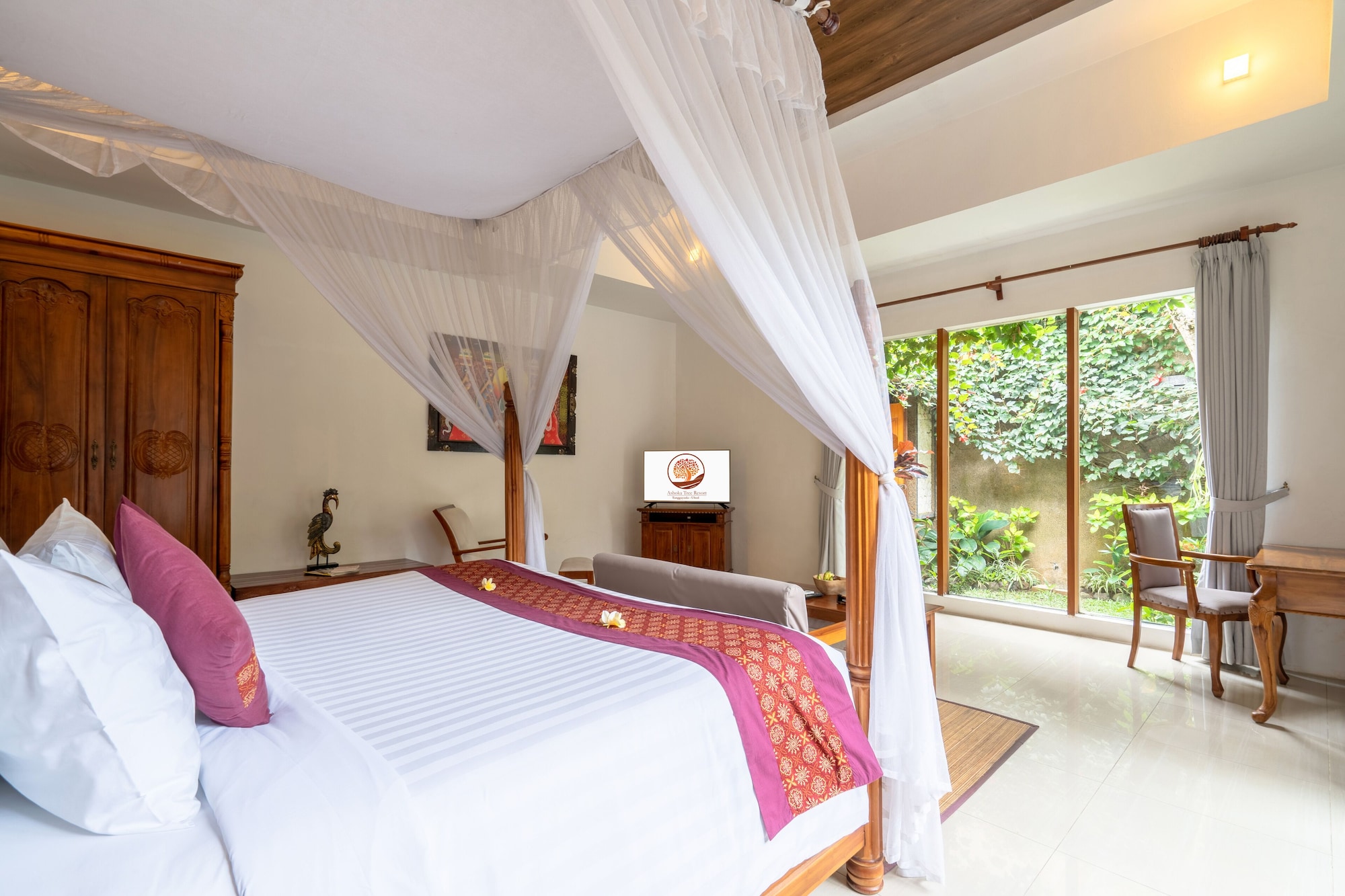 1 BEDROOM, VILLA, PRIVATE POOL