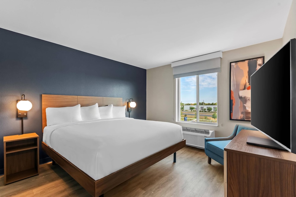 Everhome Suites Panama City Beach - 30A 22/60