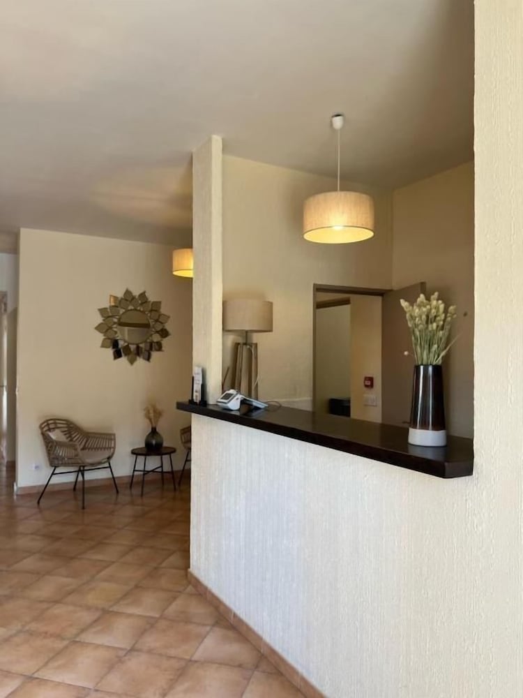 Hotel Thalassa 2/50