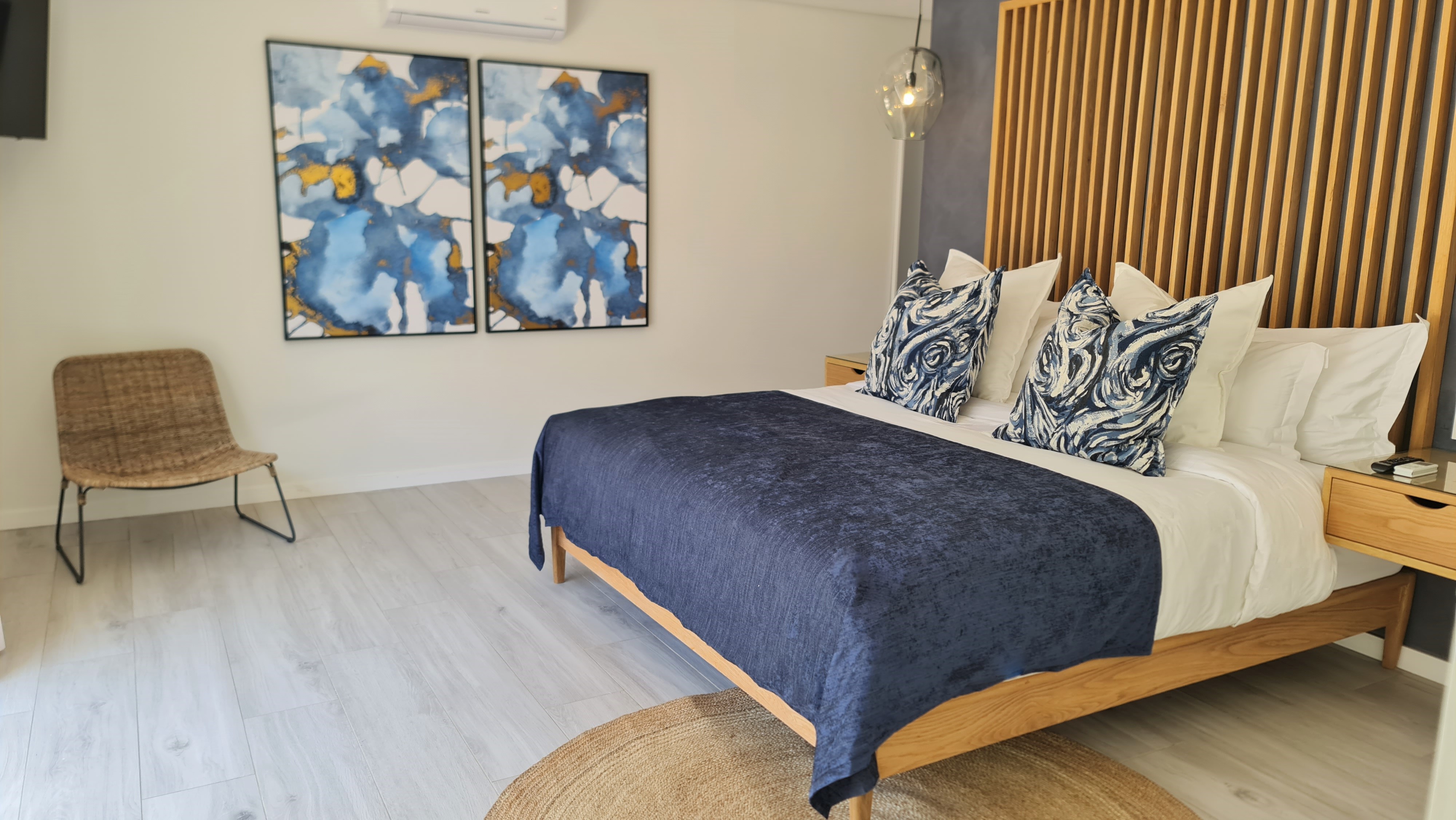 2 Bedrooms, Beach, Suite