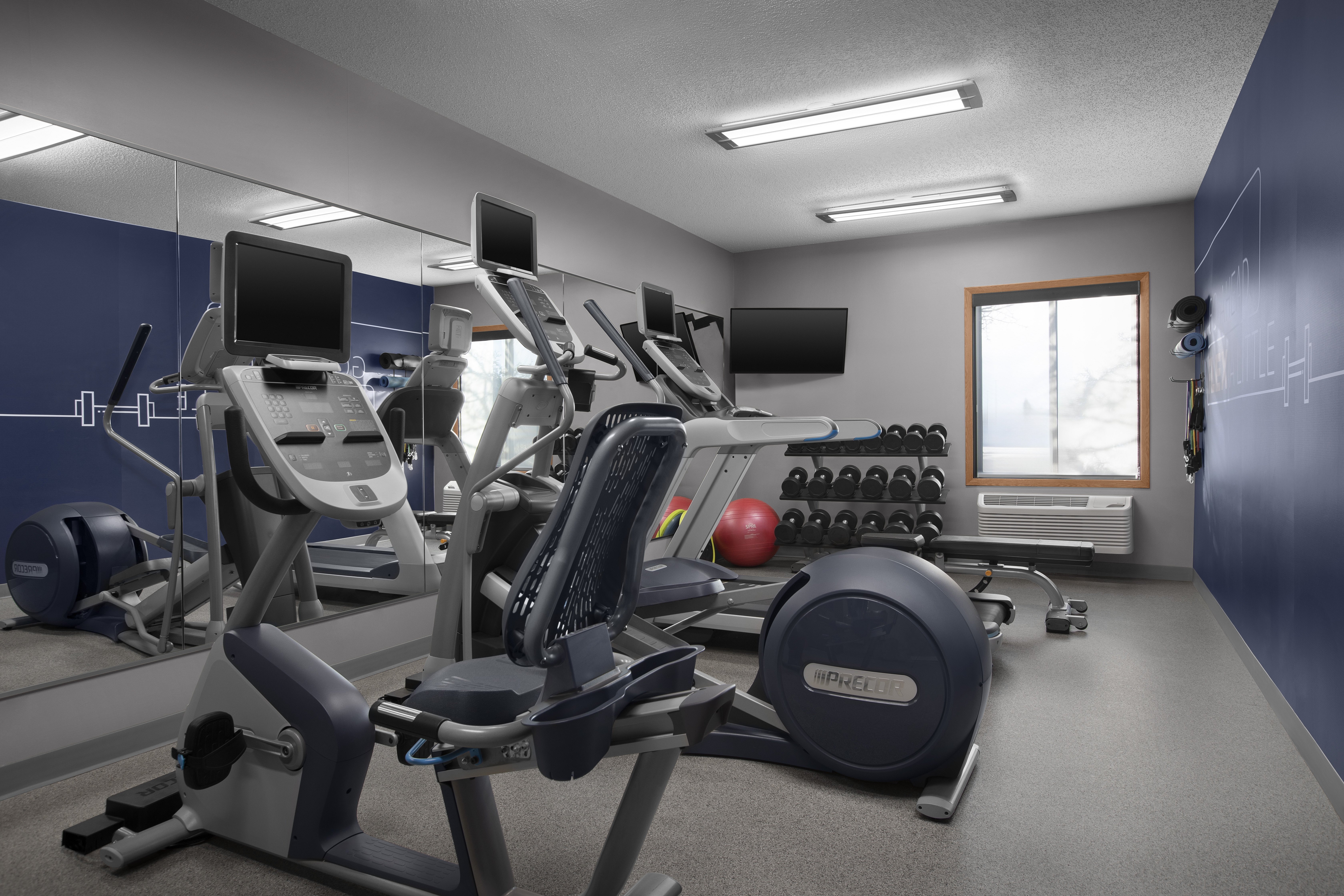 Holiday Inn Express Fargo-West Acres 51/70