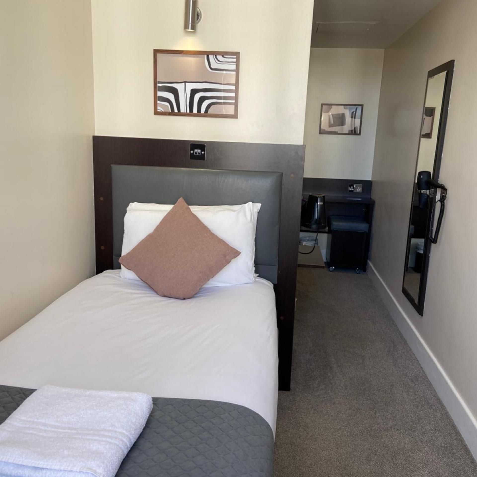 غرفة مفردة، Trebovir Hotel 7/29