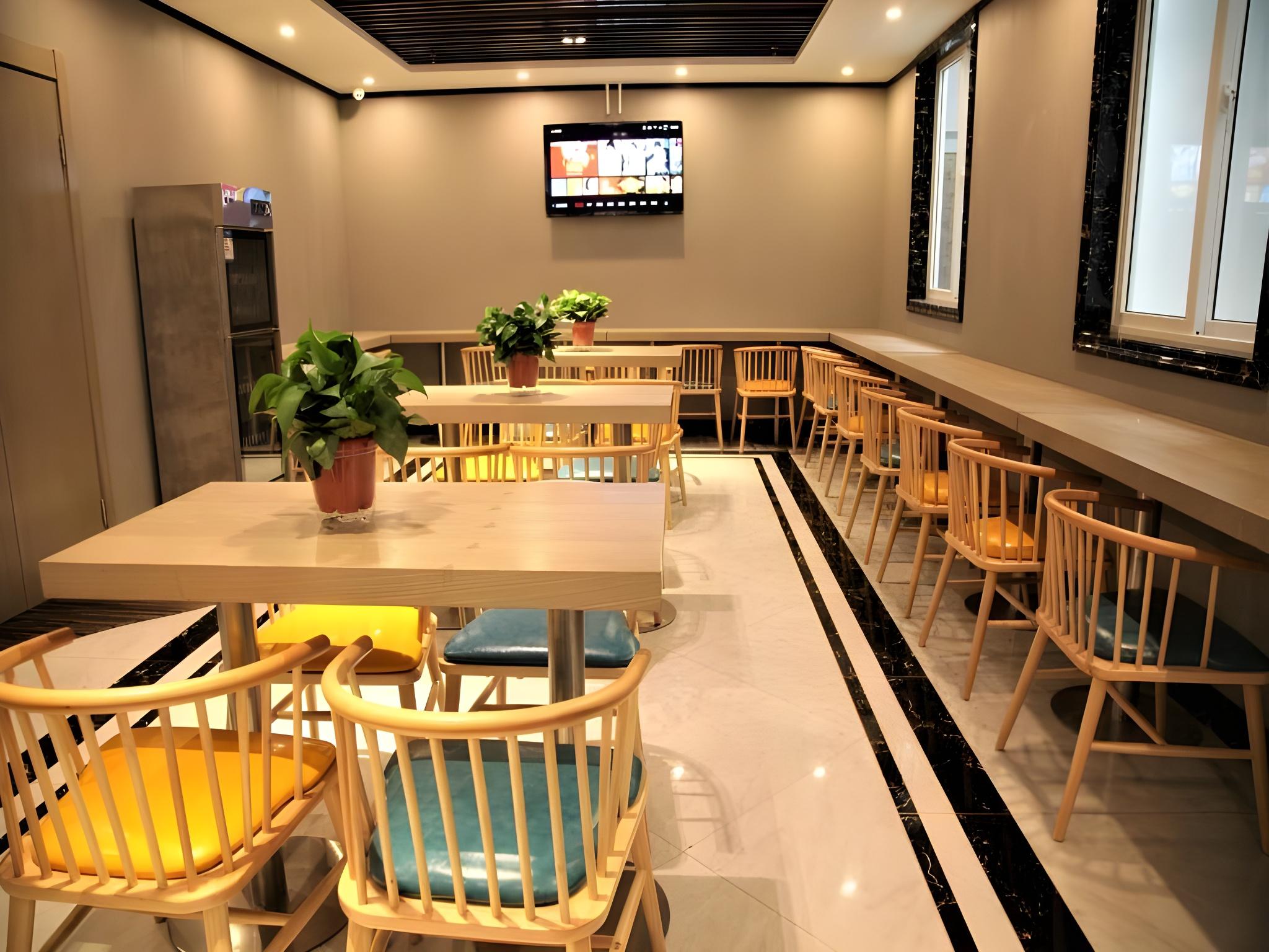 Gya Langfang City Government Hotel 20/28