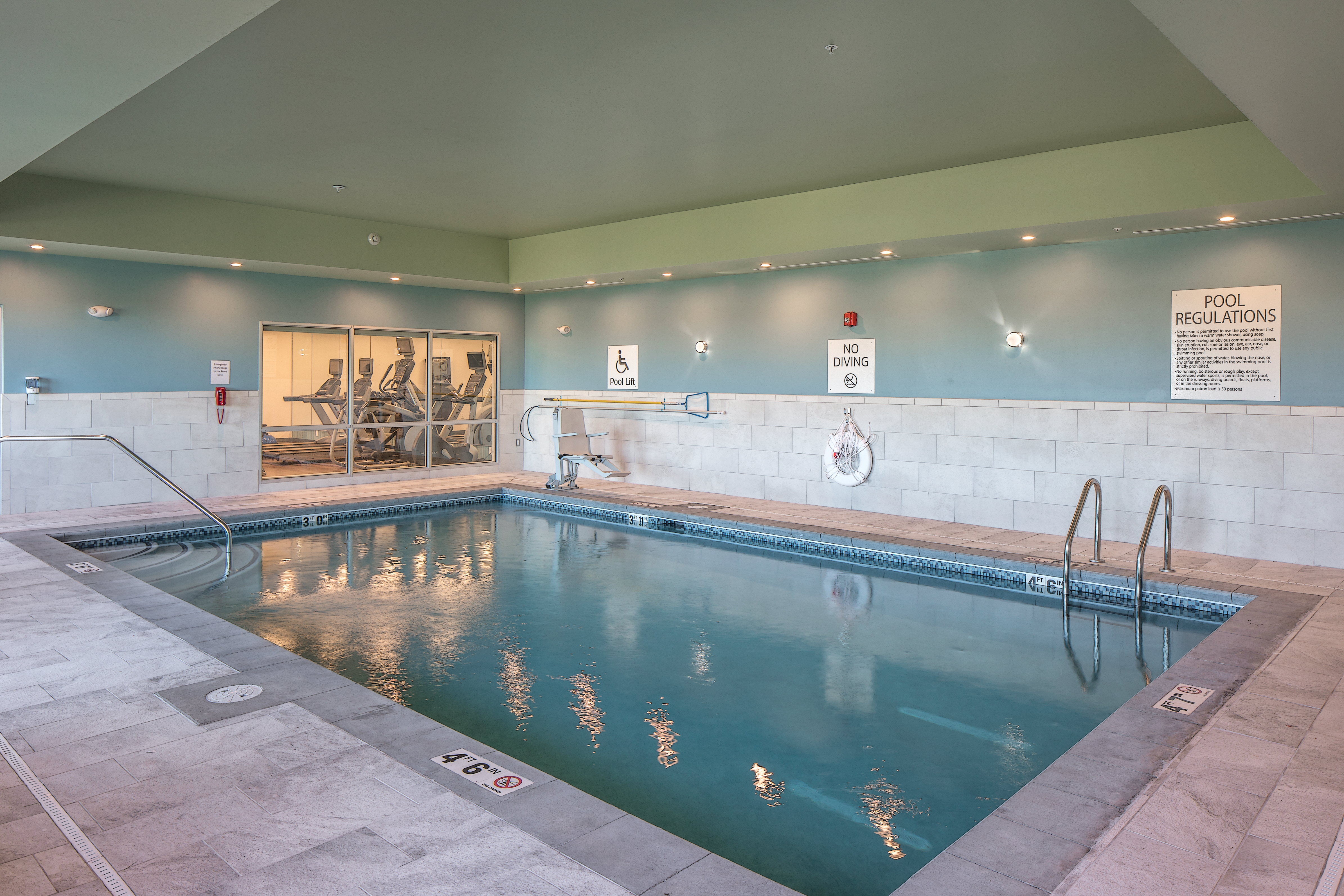 Holiday Inn Express Suites West Omaha Elkhorn 16/29