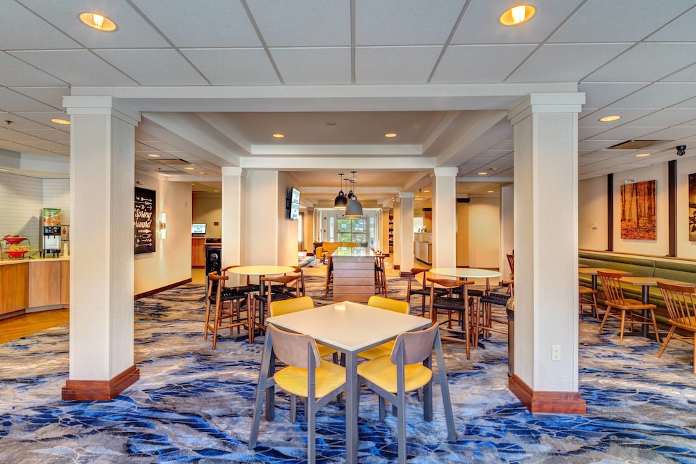 Fairfield Inn & Suites by Marriott Sarasota Lakewood Ranch 47/60