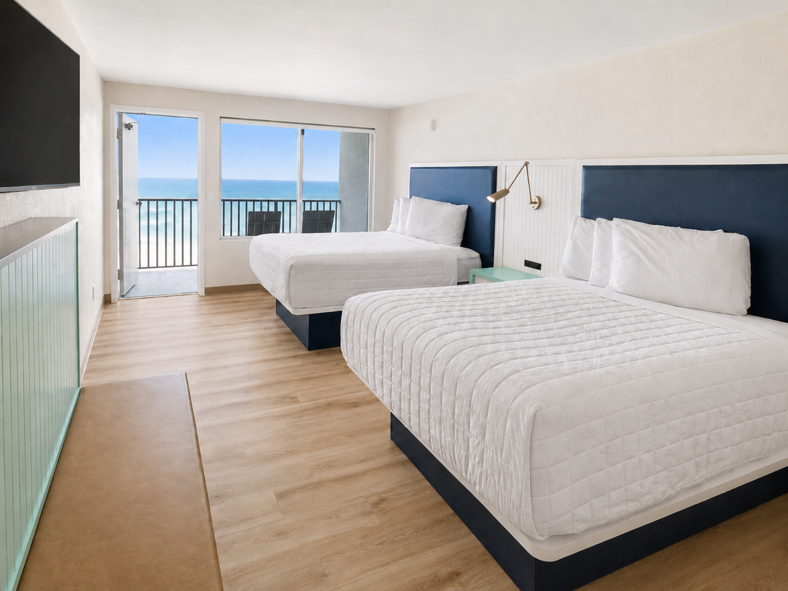Classic, 2 Double Beds, Beach Front