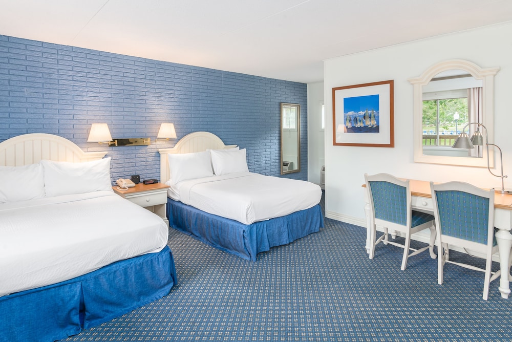 Ocean Park Inn 16/32