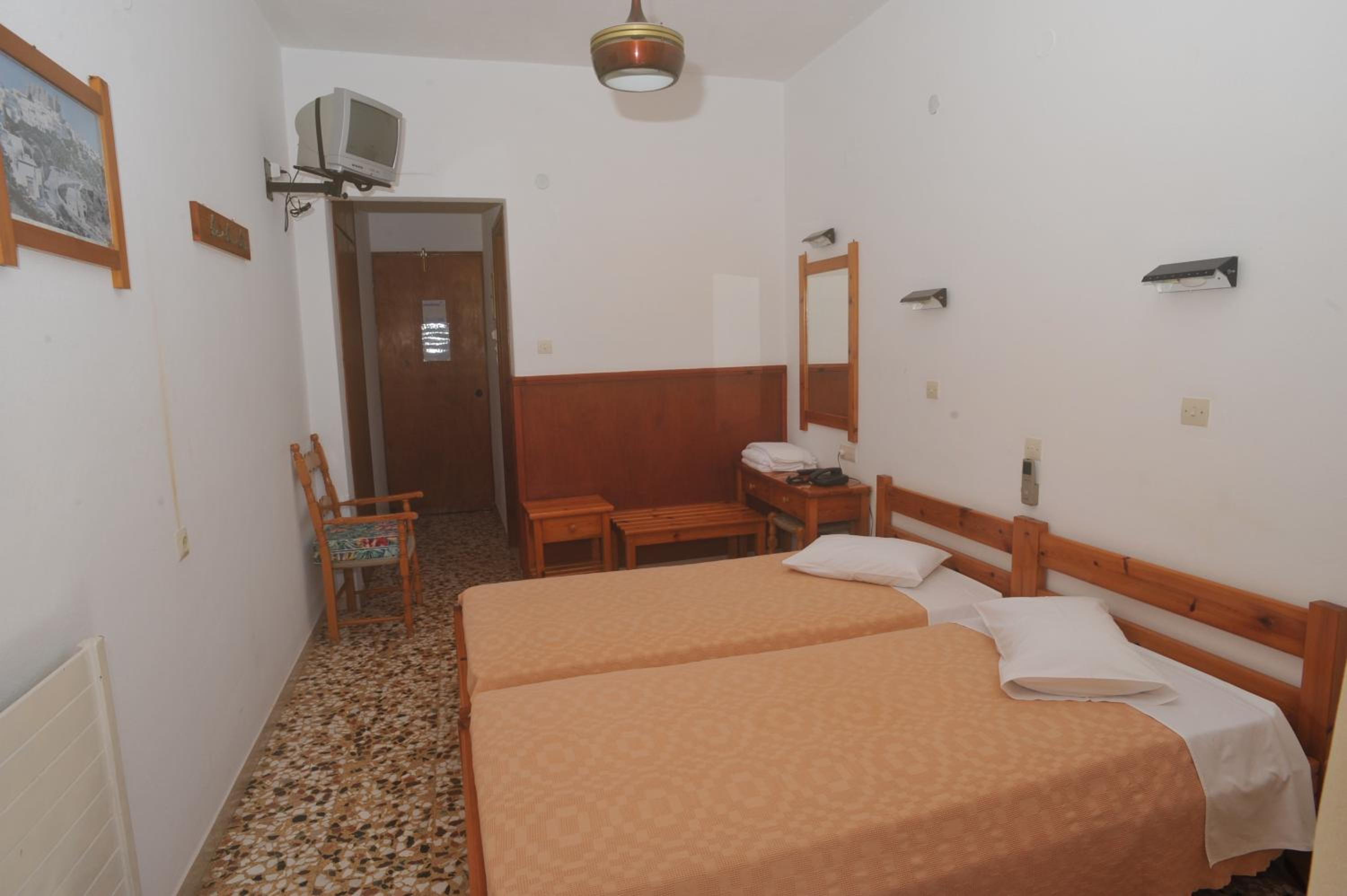 Casteli Hotel 25/49
