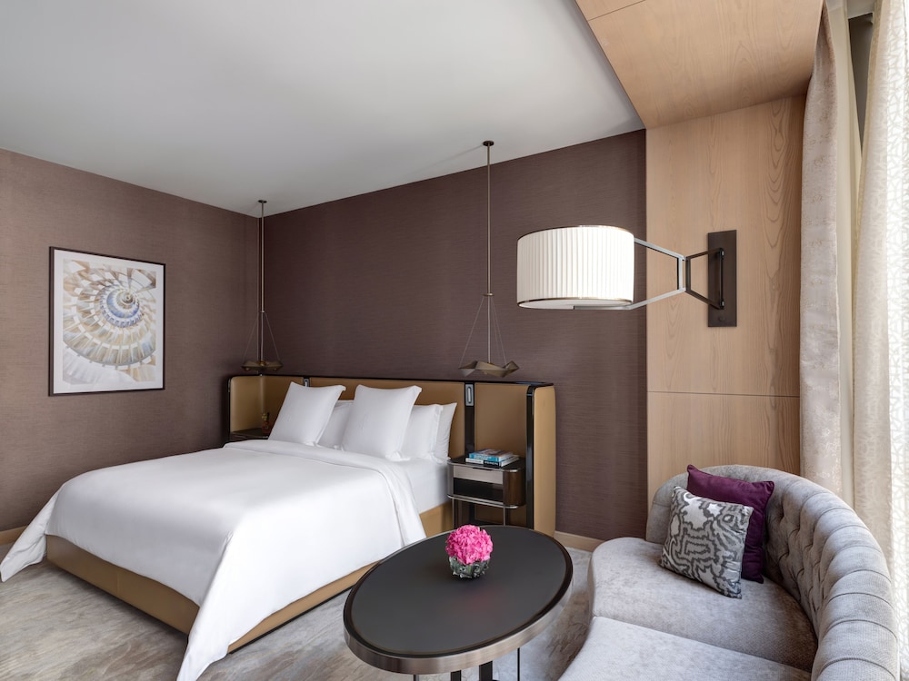 Four Seasons Hotel Dubai International Financial Centre 16/86