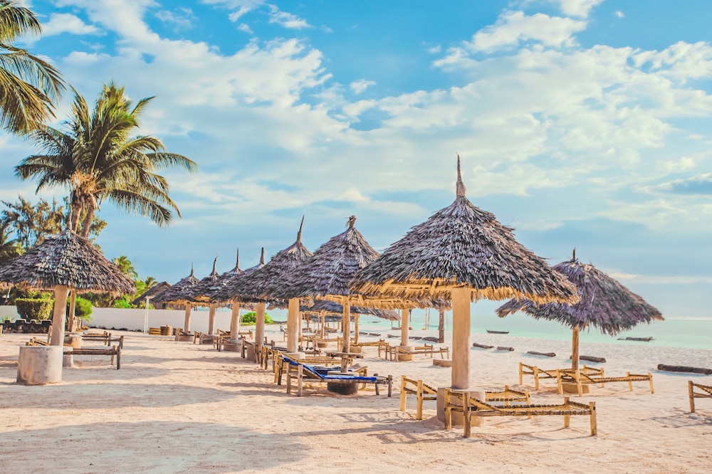 AHG Waridi Beach Resort & Spa 43/47
