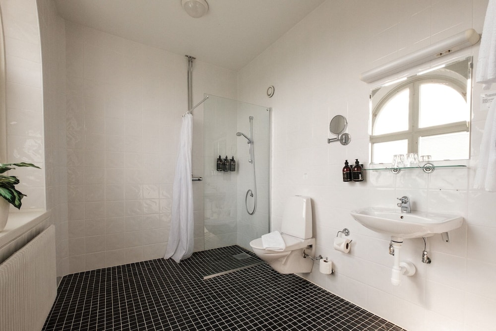 Badhotellet 50/50
