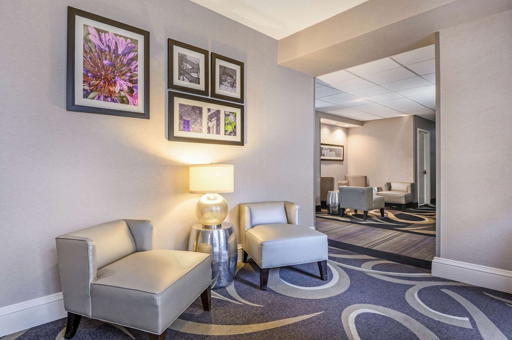 La Quinta Inn & Suites by Wyndham Myrtle Beach Broadway Area 39/54