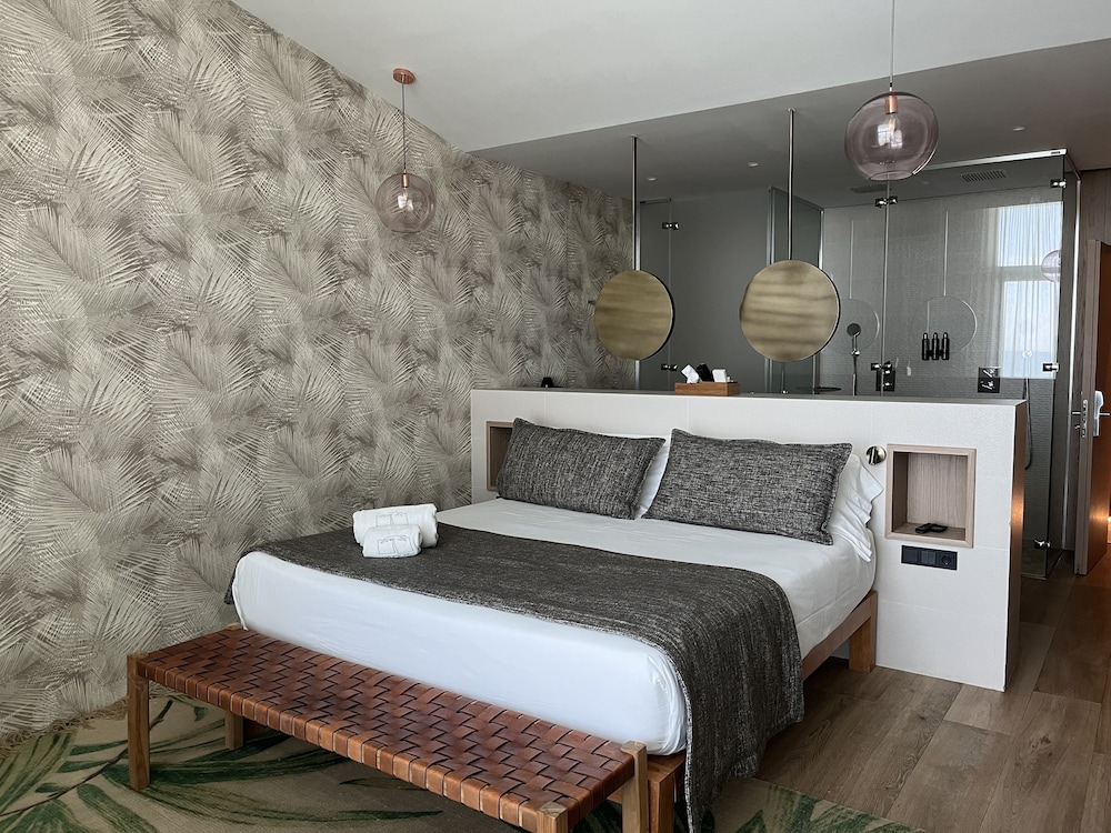 Hotel Tropical Gava Mar 7/50
