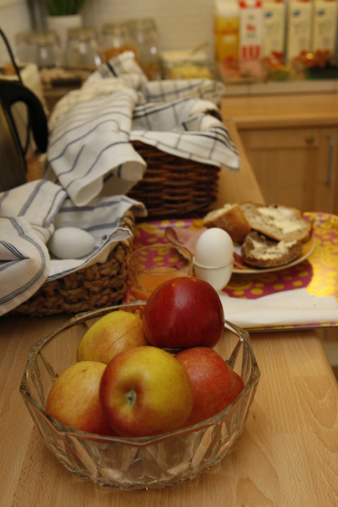 Hotell Zlafen Bed And Breakfast 22/46