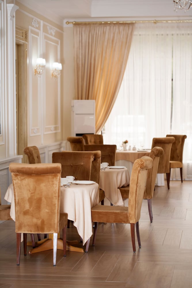 The Plaza Hotel Almaty 47/61