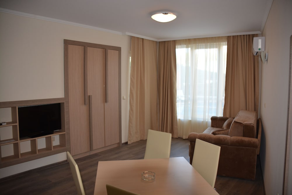 Villa Orange 20/50