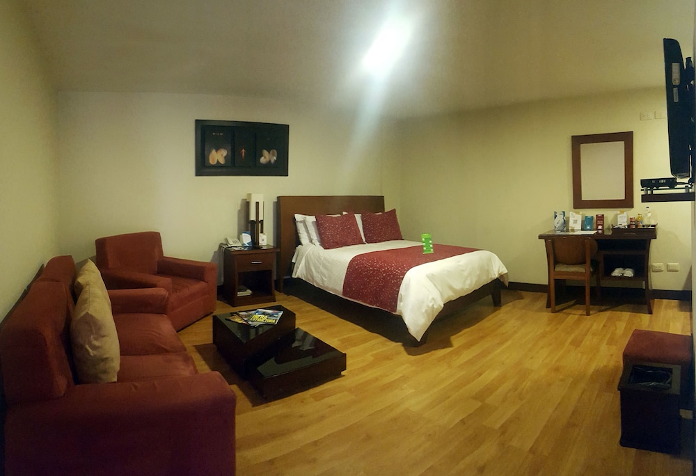 Loft Hotel 10/28