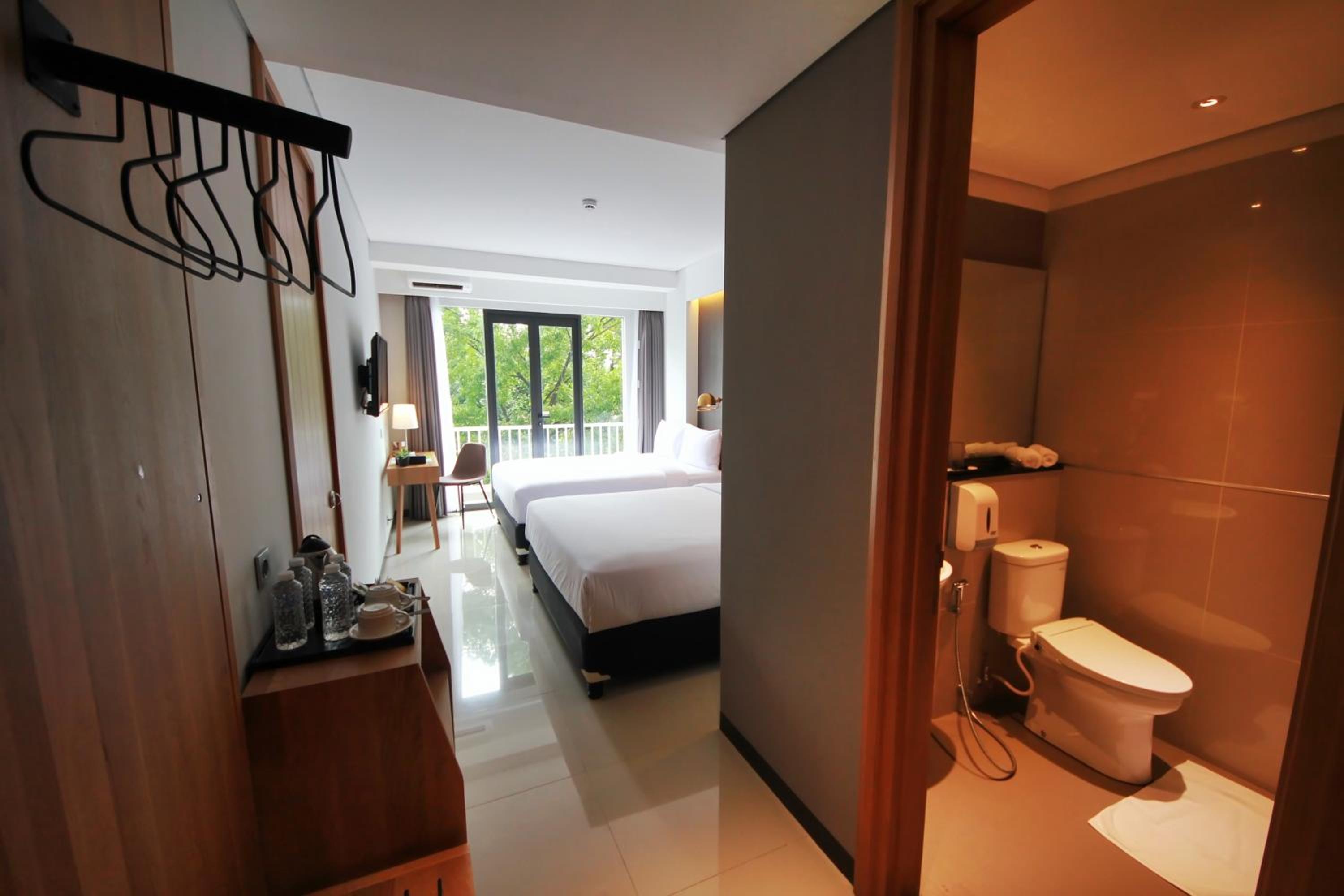 Hay Bandung 50/50