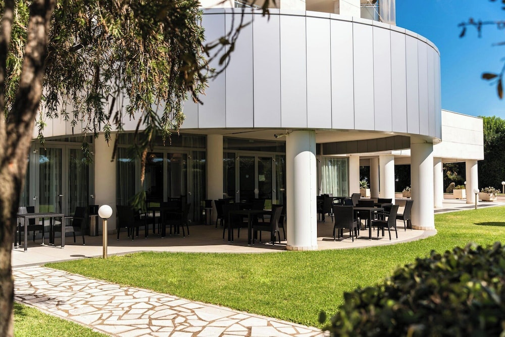 Delta Hotels Olbia Sardinia 47/50