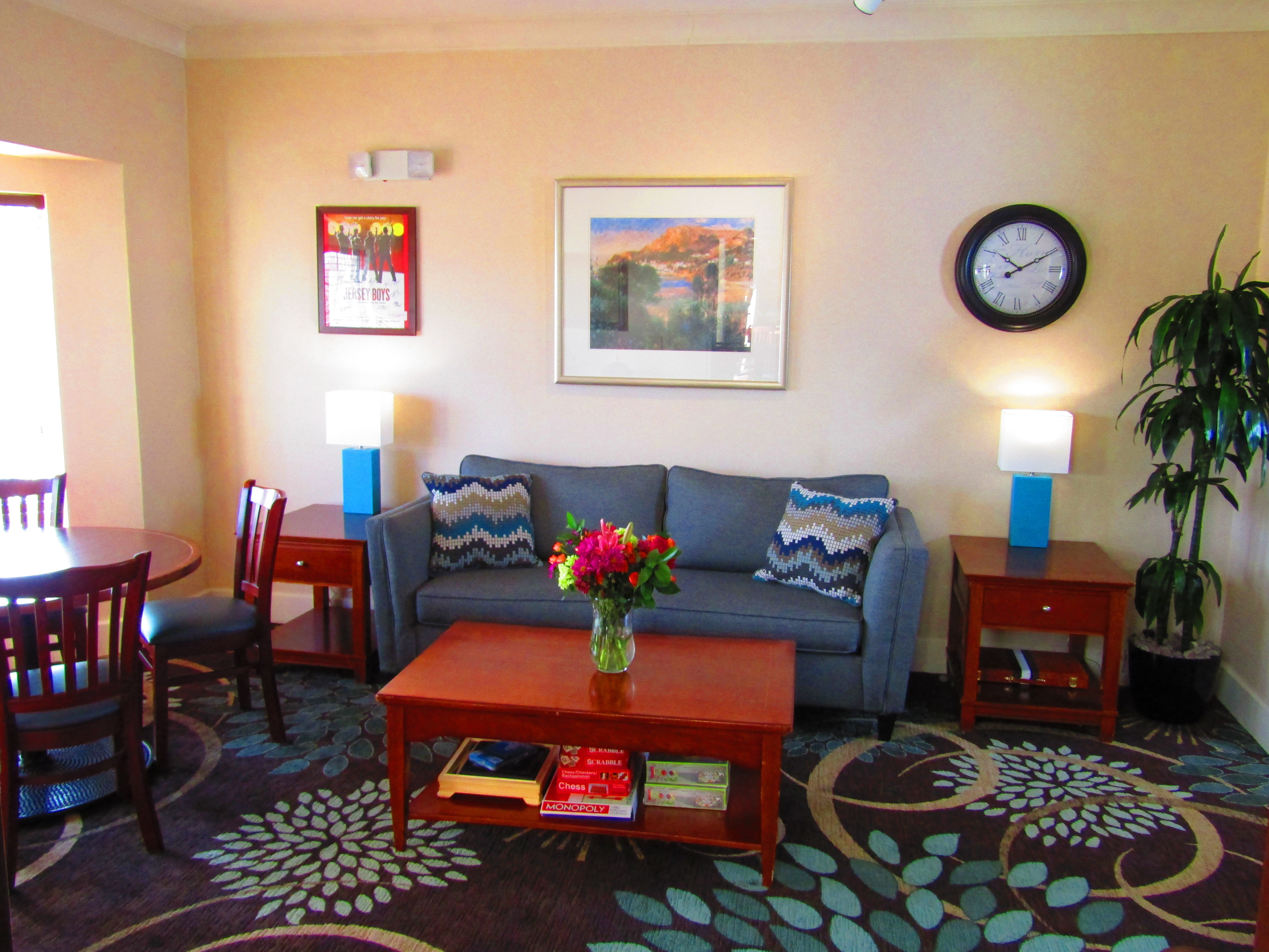 STAYBRIDGE SUITES ROCHESTER - UNIVERSITY 49/78