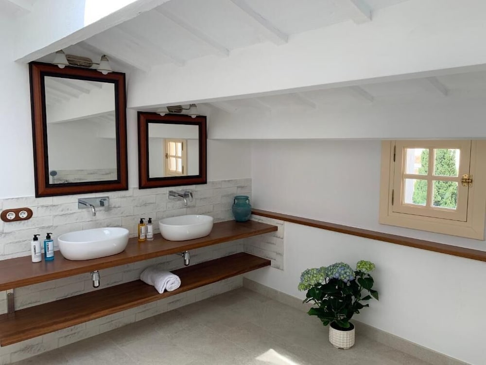 Superior, Triple, 1 King and 1 Single Beds, Seranova Luxury Hotel - Adults Only 7/7
