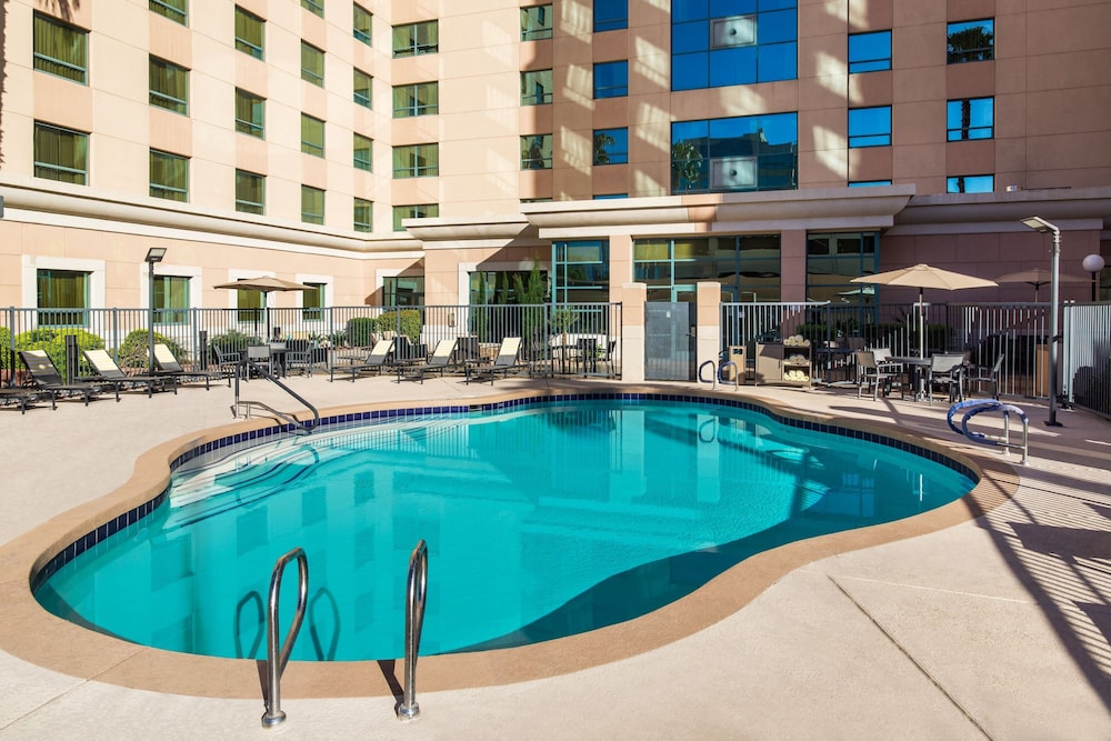 Residence Inn Las Vegas Hughes Center 45/48