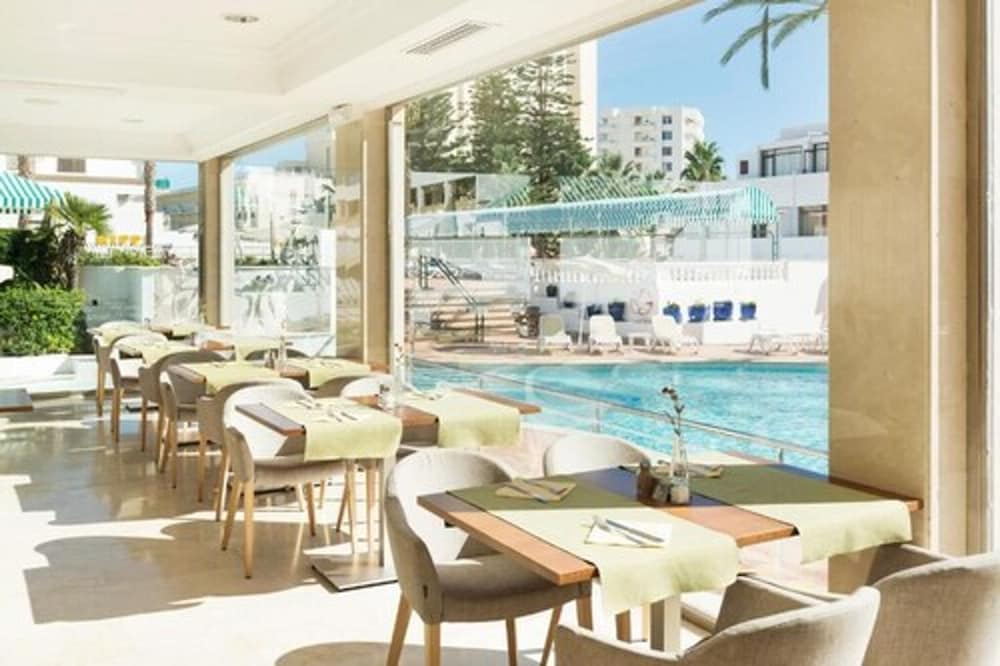 Morito Beach Apts 15/20