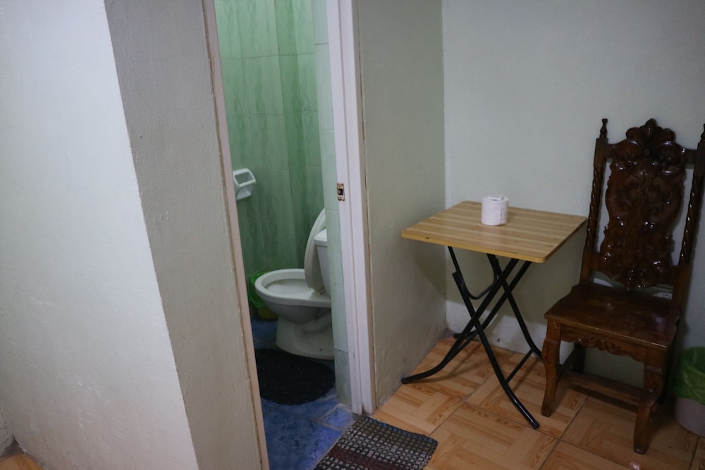 Miles Pension House 20/27
