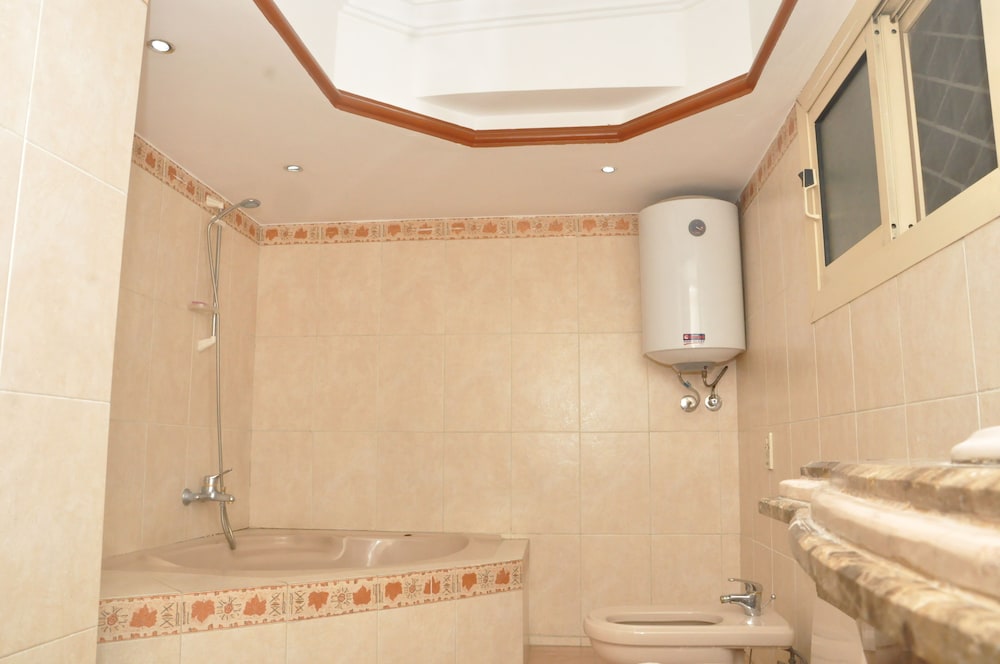 Nile Sky Suites Hotel 48/50