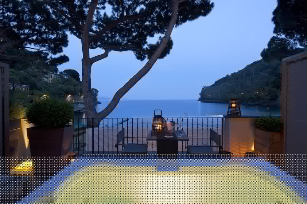Eight Hotel Paraggi 3/92
