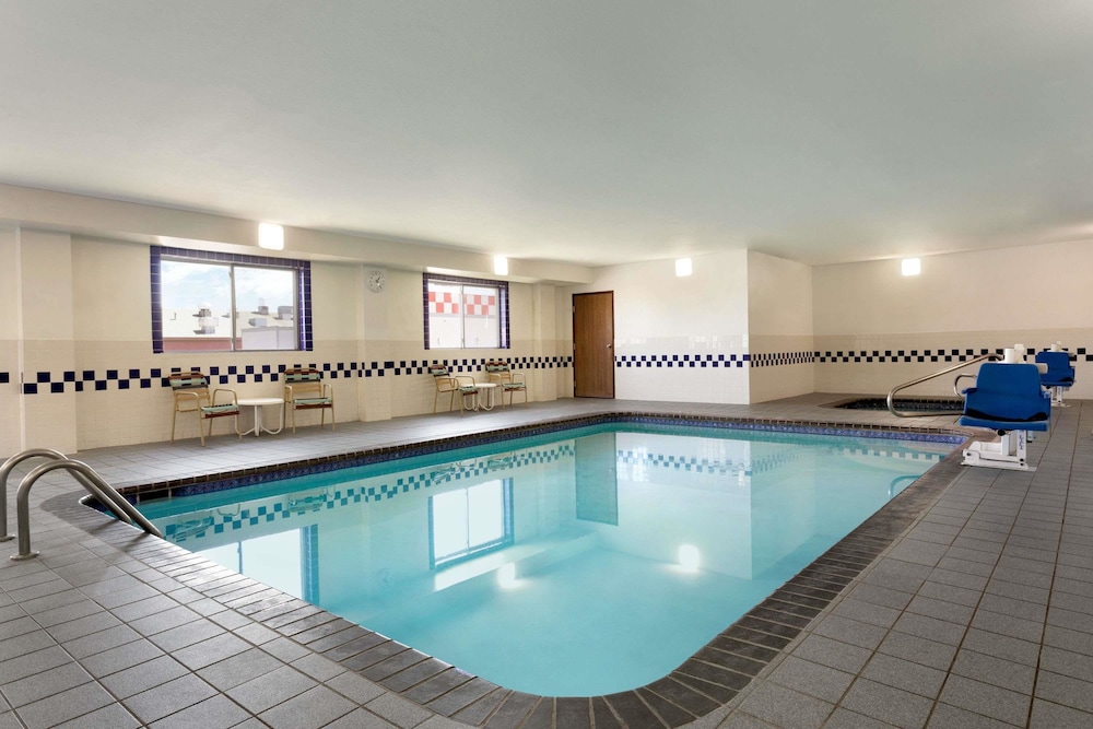 Baymont By Wyndham Salina 5/31