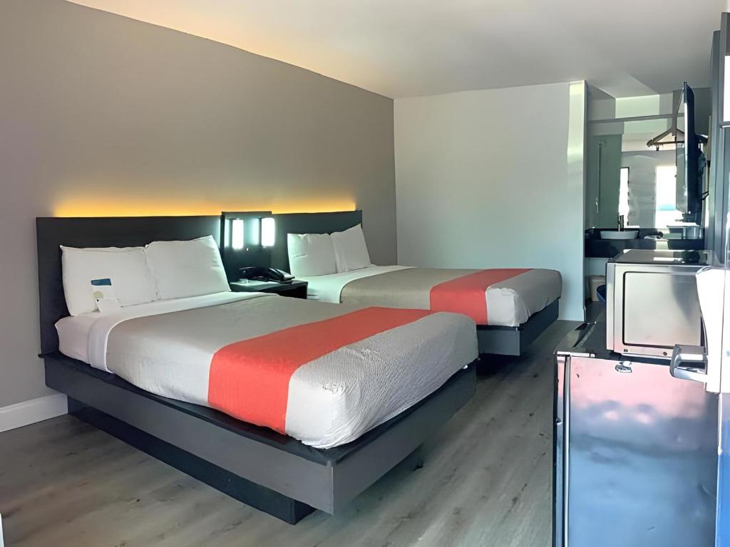 2 Full Beds - Smoking