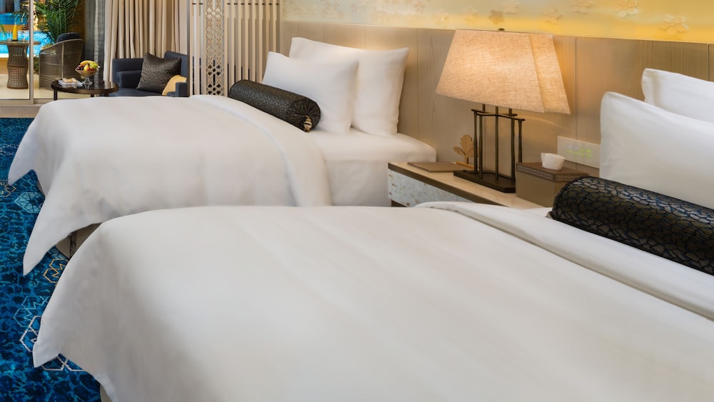 Kempinski Summerland Hotel & Resort Beirut 13/65