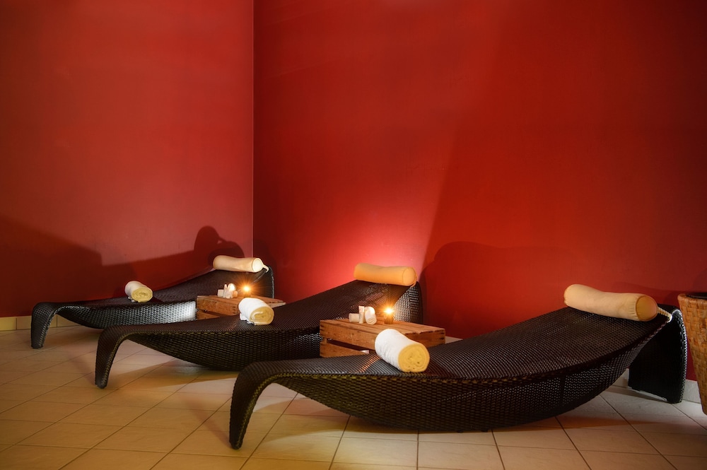 Apart-Hotel Zurich Airport 32/43