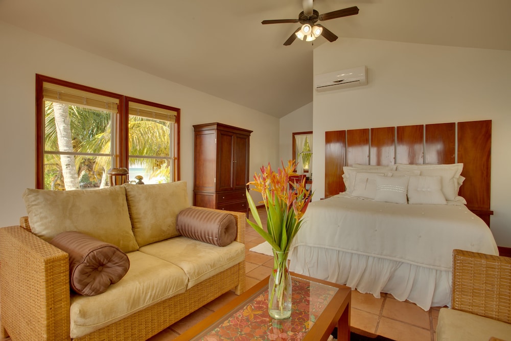 Hatchet Caye Resort 19/50