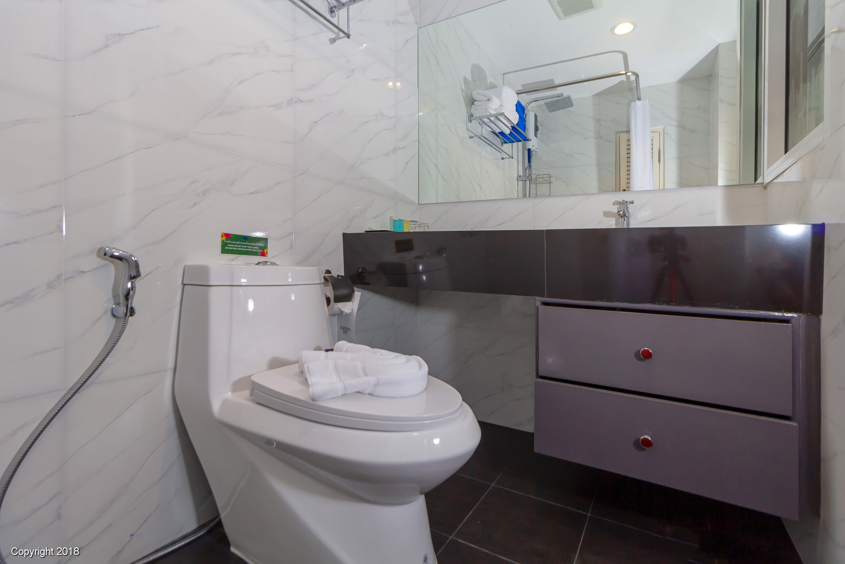 غرفة سوبيريور بسرير مزدوج أو سريرين منفصلين بشرفة، MODERN LIVING HOTEL 3/4
