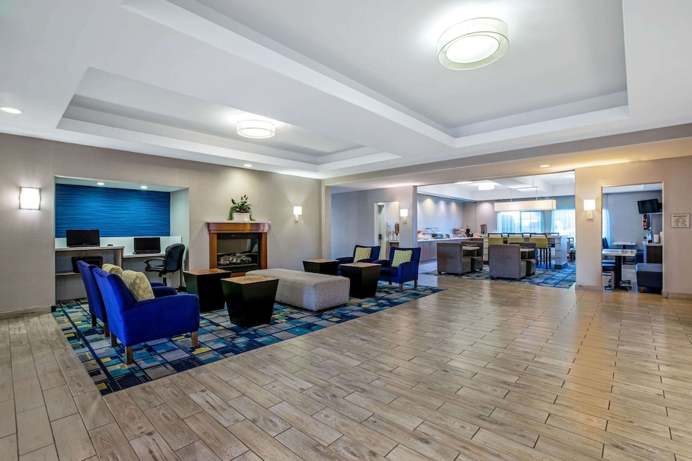 La Quinta Inn Suites Manteca Ripon 8/39