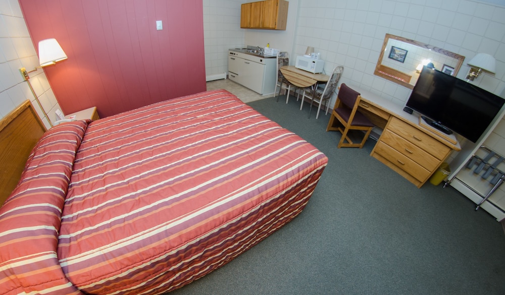 Plains Motel 39/45
