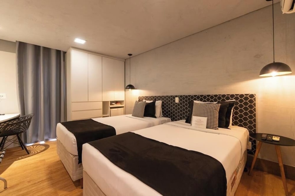 Hotel Heritage 18/50