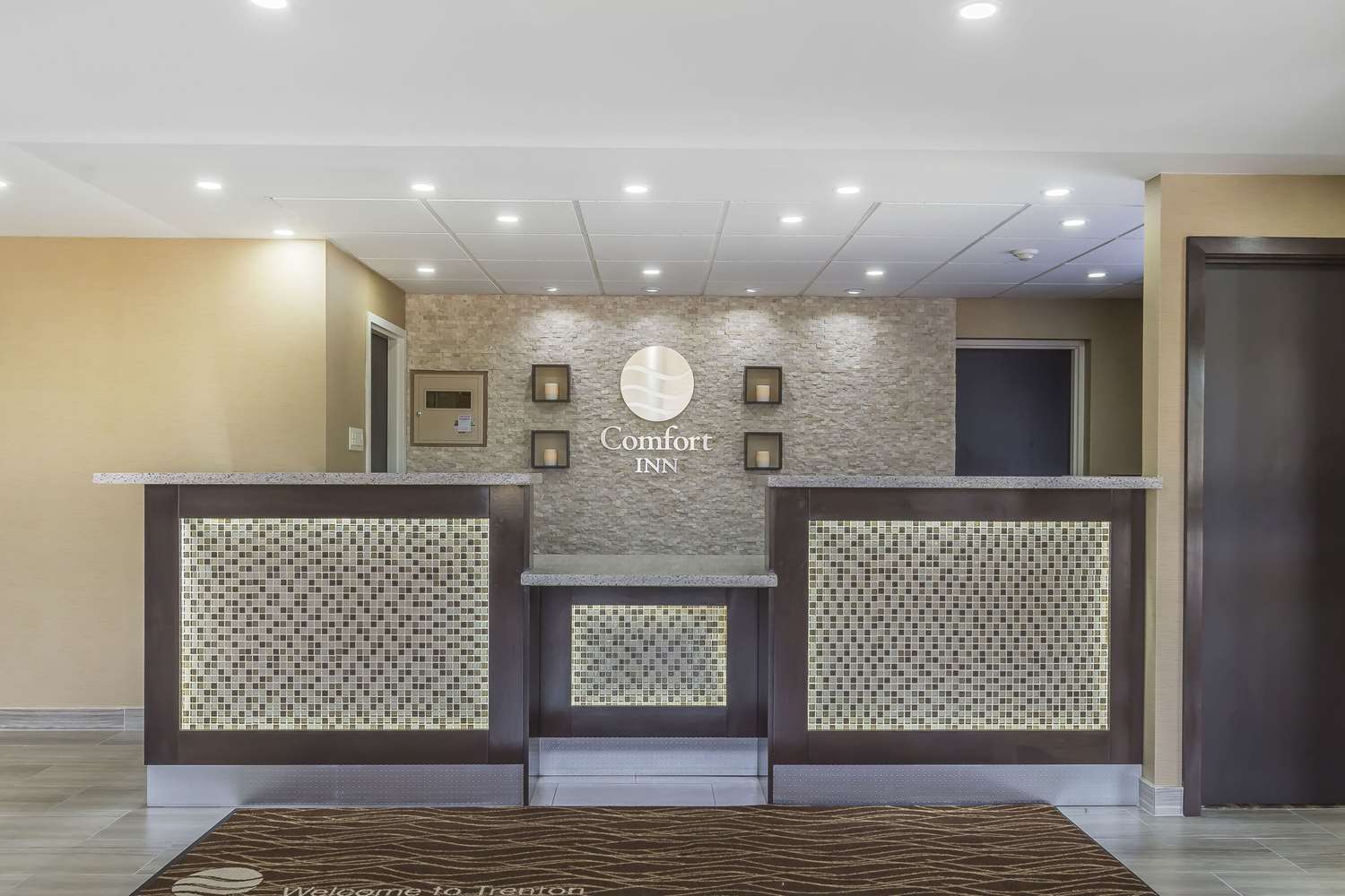 Comfort Inn Trenton, ON 2/13