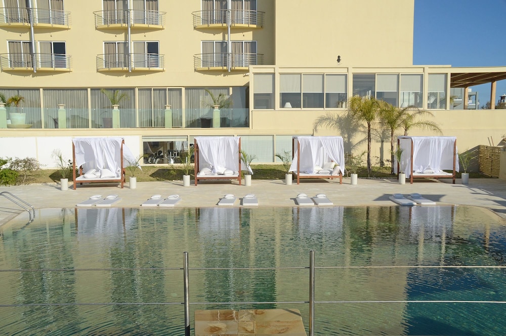 E Hotel Spa Resort 52/61