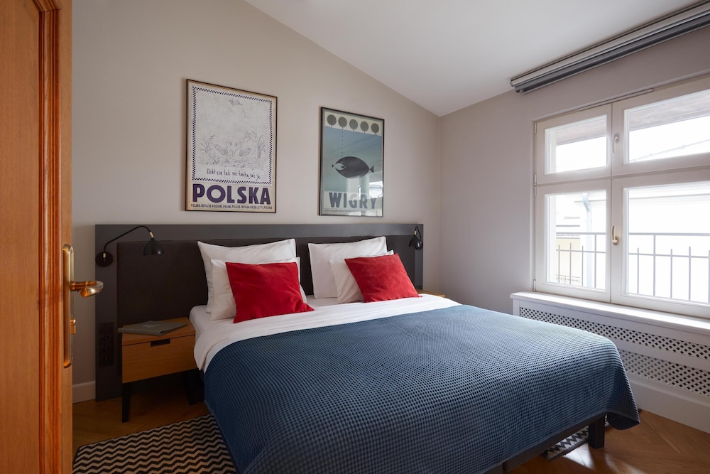 2 BEDROOMS, APARTMENT, BALCONY