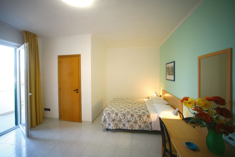 Hotel Club Bellavista 50/69