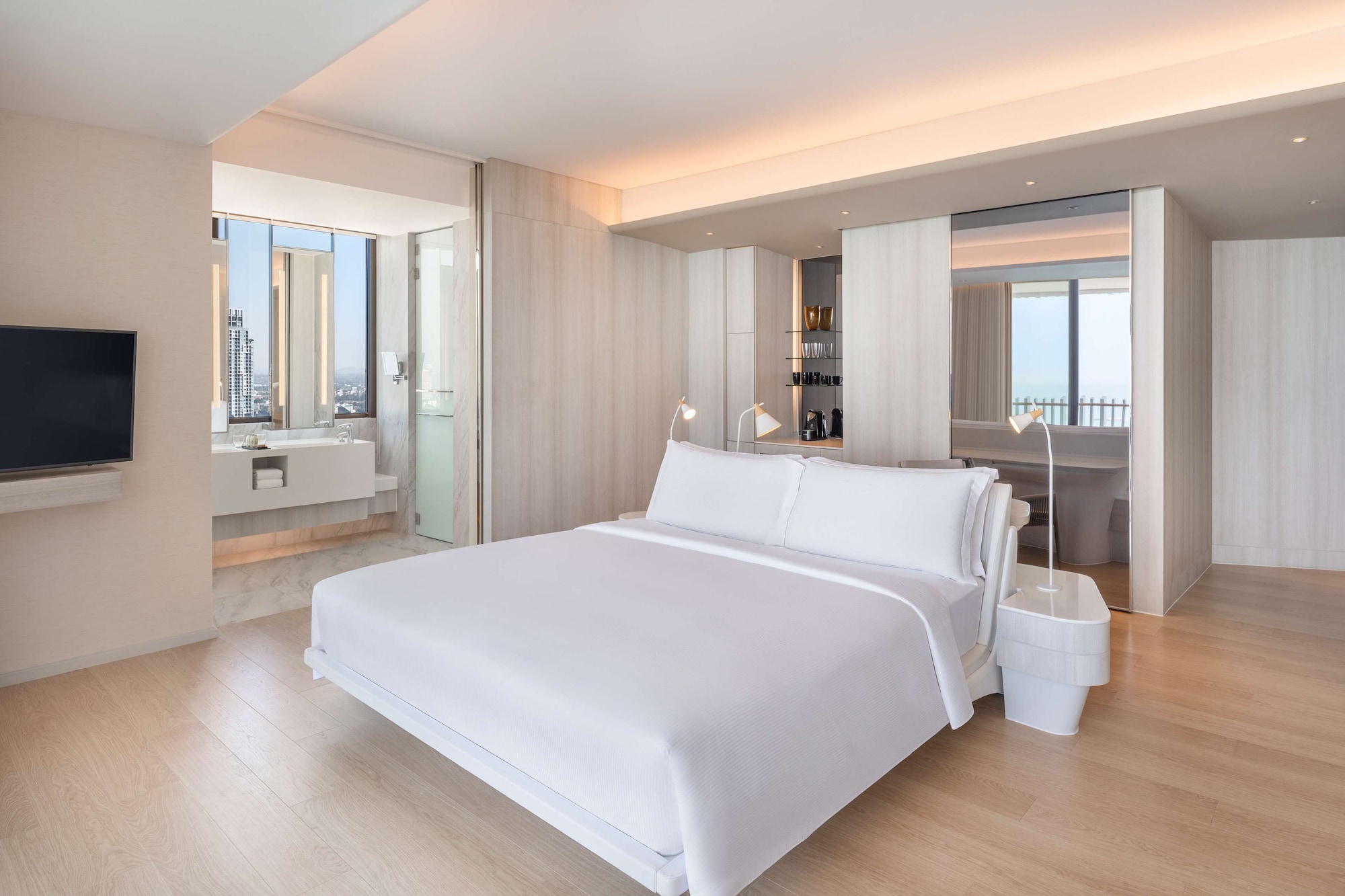PREMIUM, EXECUTIVE, KING BED, OCEAN FRONT