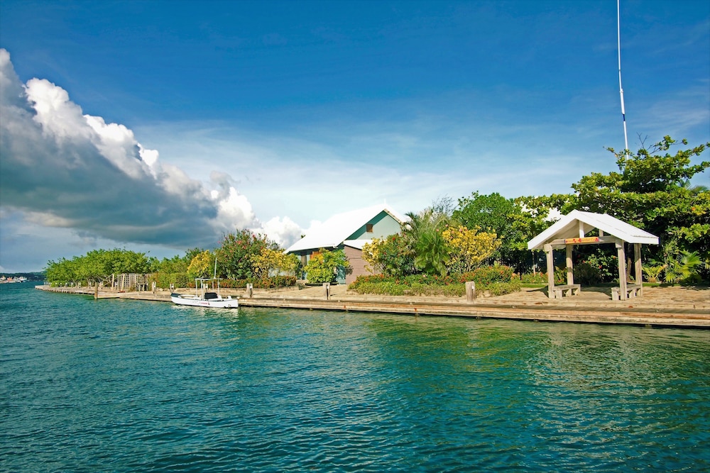 Barefoot Cay Resort 55/67