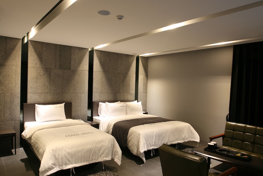 Hotel Asiad 9/32
