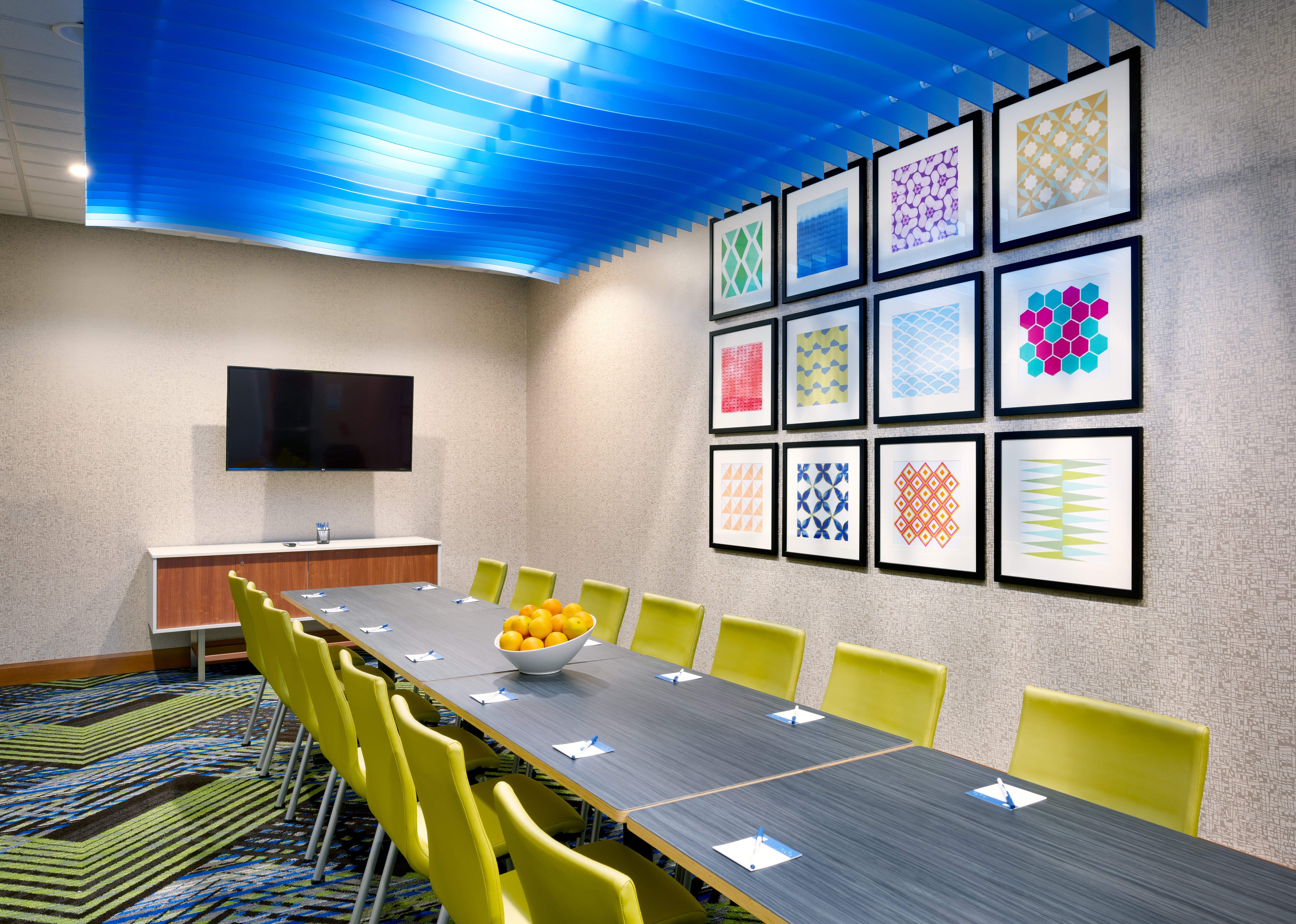 Holiday Inn Express Suites Gainesville I 75 62/68