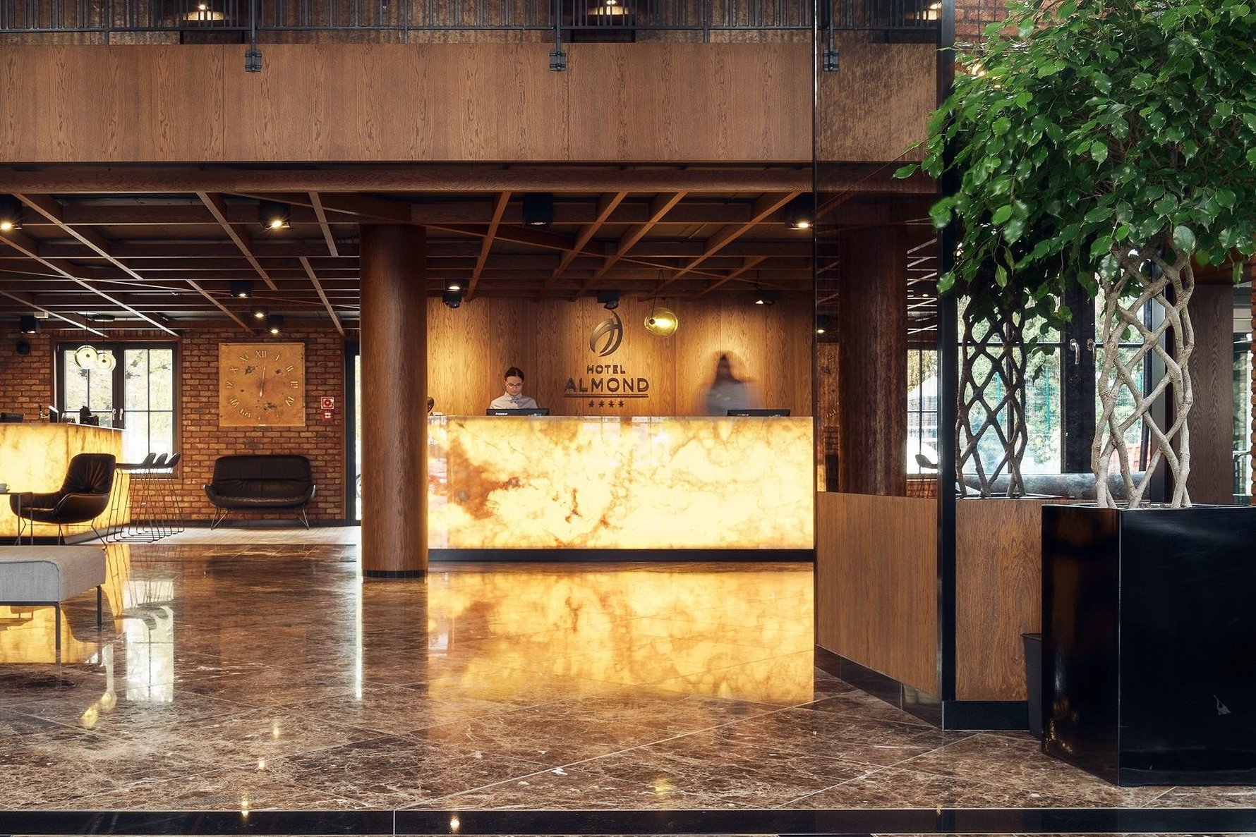 Almond Business Spa 4/36