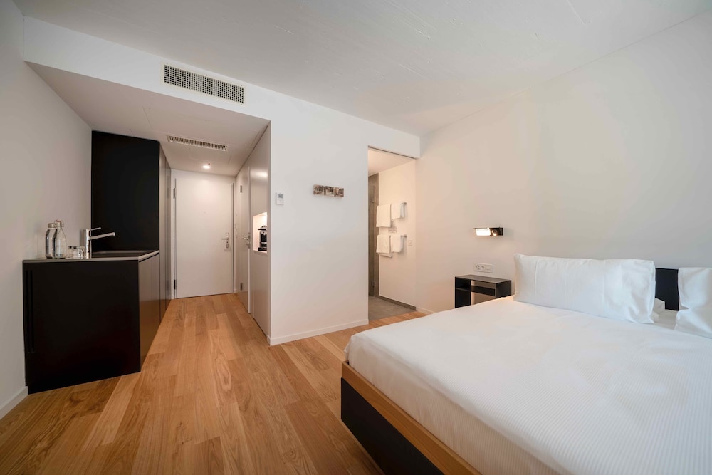 2 BEDROOMS, FAMILY, DOUBLE BED