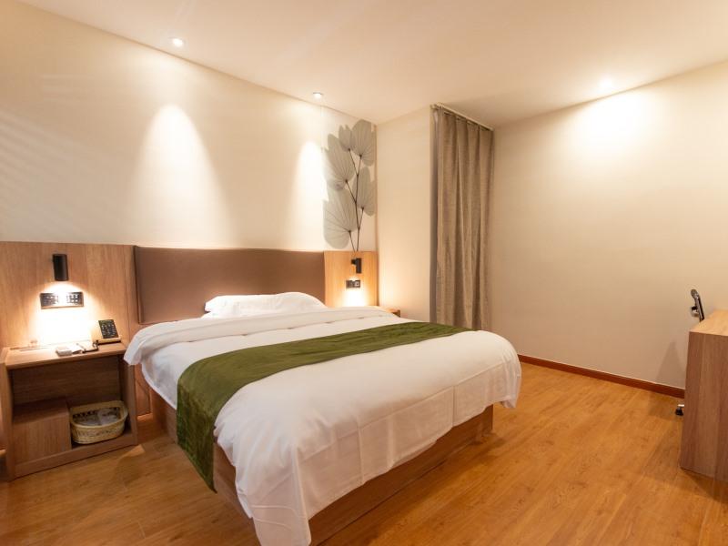 GreenTree Inn Wuxi Jiangyin City Wanda Plaza Tongfu Road Express Hotel 30/49
